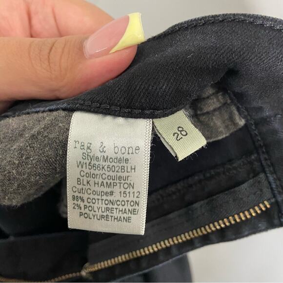 Rag & Bone 10 Inch Capri Jean Distressed Raw Hem Black Size 28 - Picture 12 of 13